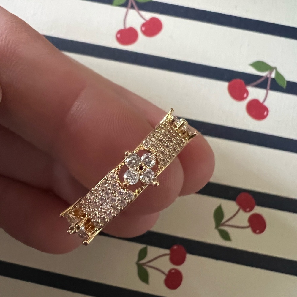 Flower ring designer inspired